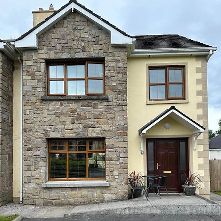 Home Near The River Shannon 루스키 외부 사진